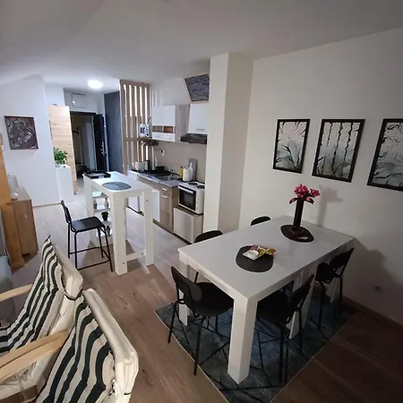 S - Dsn Apartment *